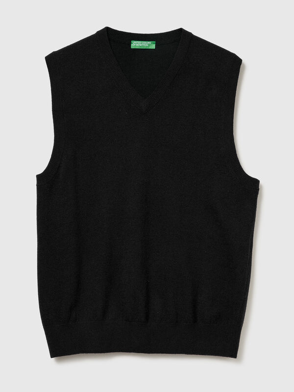 Black vest in pure Merino wool Men